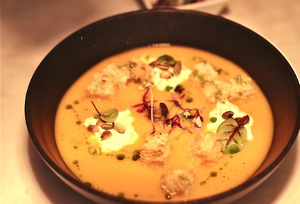 Фото шага рецепта Крем суп из запеченной тыквы 190568 шаг 6  