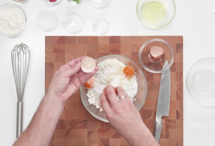 Фото шага рецепта Кремлевские сырники 189540 шаг 4  