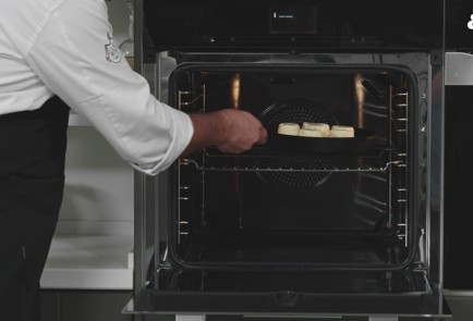 Фото шага рецепта Кремлевские сырники 189540 шаг 9  