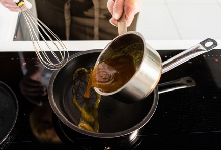 Фото шага рецепта Крепсюзетт с мороженым 138574 шаг 10  