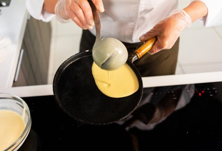 Фото шага рецепта Крепсюзетт с мороженым 138574 шаг 8  