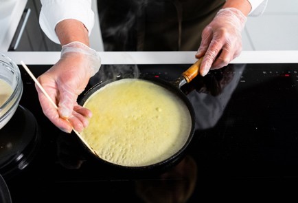 Фото шага рецепта Крепсюзетт с мороженым 138574 шаг 9  