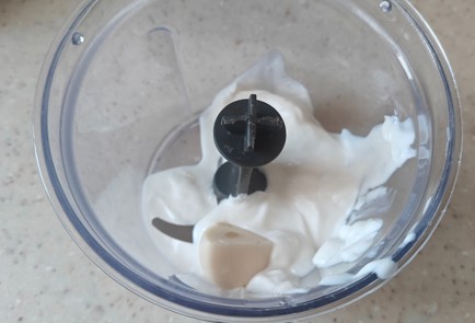 Фото шага рецепта Креветки гриль с чесночным соусом 191208 шаг 7