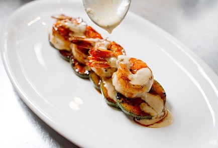 Фото шага рецепта Креветки с цукини в сладком соусе чили 30407 шаг 3  