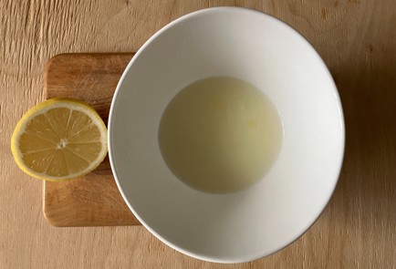 Фото шага рецепта Креветки с овощами в духовке под острым соусом 174618 шаг 2  