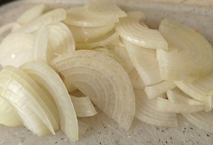 Фото шага рецепта Креветки в луковом соусе 191459 шаг 3  