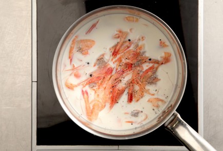 Фото шага рецепта Крокеты из креветок 52518 шаг 1  