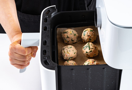 Фото шага рецепта Крокеты из форели в аэрогриле 191160 шаг 9  