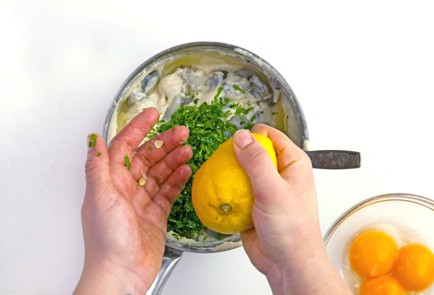 Фото шага рецепта Крокеты из серых креветок 57701 шаг 2  