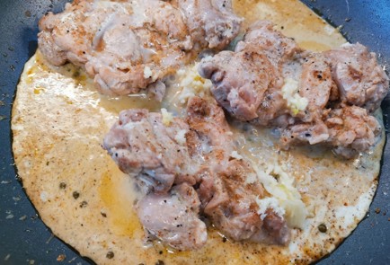 Фото шага рецепта Кролик на сковороде 188247 шаг 10  