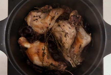 Фото шага рецепта Кролик с черносливом 80725 шаг 9  