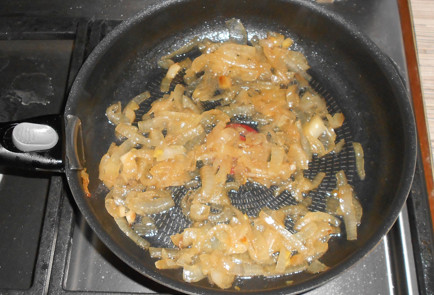 Фото шага рецепта Кролик с картошкой в духовке 152169 шаг 4  