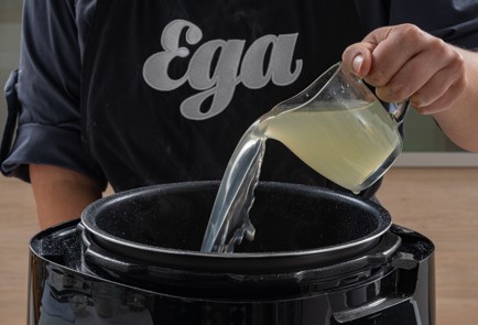 Фото шага рецепта Кролик в мультиварке 175240 шаг 7  