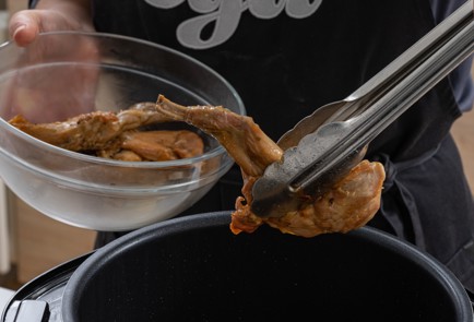 Фото шага рецепта Кролик в мультиварке 175240 шаг 8  