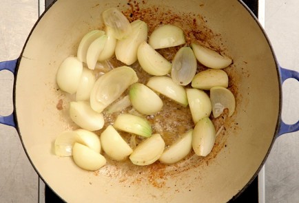 Фото шага рецепта Кролик в пиве 52517 шаг 2  