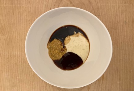 Фото шага рецепта Кролик запеченный с морковью в духовке 174085 шаг 1  