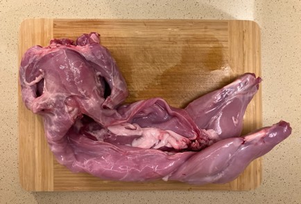 Фото шага рецепта Кролик запеченный с морковью в духовке 174085 шаг 4  