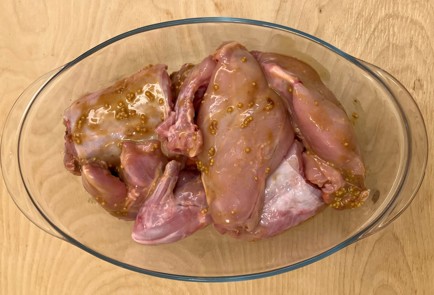 Фото шага рецепта Кролик запеченный с морковью в духовке 174085 шаг 8  