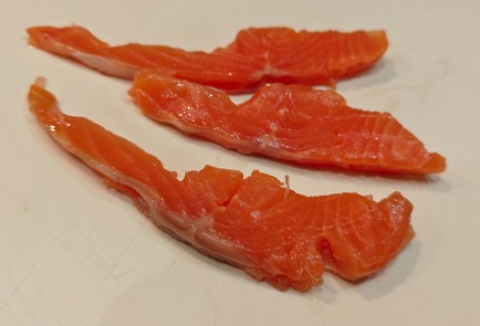 Фото шага рецепта Круассан с красной рыбой 191217 шаг 1