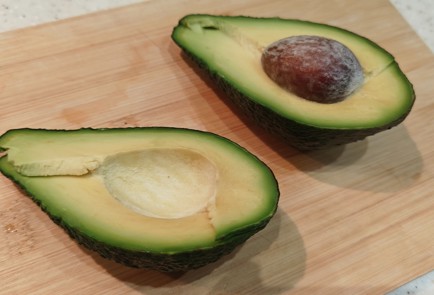 Фото шага рецепта Круассан с красной рыбой 191217 шаг 4