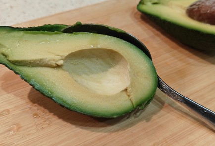 Фото шага рецепта Круассан с красной рыбой 191217 шаг 5