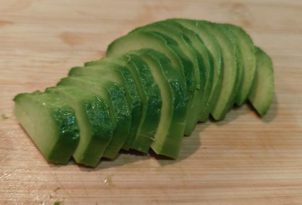 Фото шага рецепта Круассан с красной рыбой 191217 шаг 6