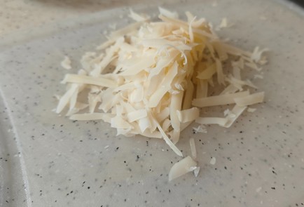 Фото шага рецепта Круассан с тунцом 191218 шаг 1