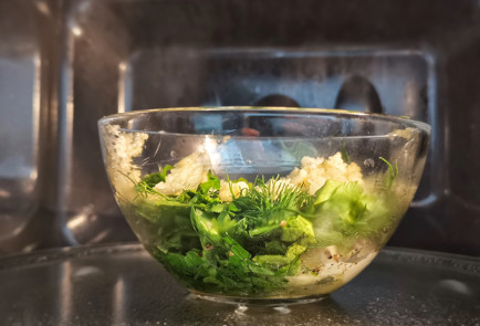 Фото шага рецепта Кукуруза в чесночносливочном соусе с зеленью 151497 шаг 8  