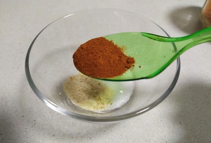 Фото шага рецепта Кукуруза в фольге в духовке 189629 шаг 6  