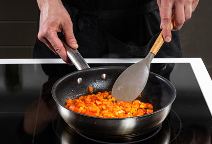 Фото шага рецепта Кукурузные котлеты 191458 шаг 3