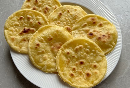 Фото шага рецепта Кукурузные лепешки без глютена 174335 шаг 8  