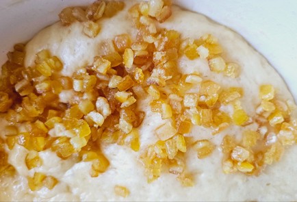 Фото шага рецепта Кулич с апельсиновыми цукатами 176332 шаг 8  