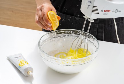 Фото шага рецепта Кулич с начинкой 188909 шаг 12  