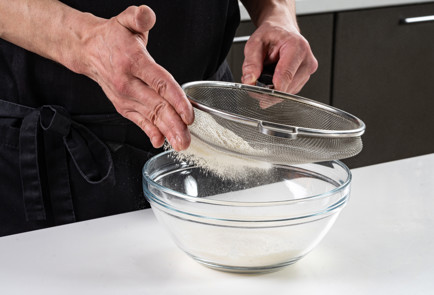 Фото шага рецепта Кулич в аэрогриле 191571 шаг 2  