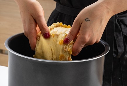 Фото шага рецепта Кулич в мультиварке 176175 шаг 10  