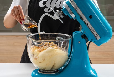 Фото шага рецепта Кулич в мультиварке 176175 шаг 9  