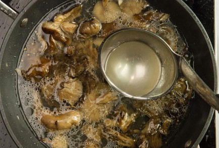 Фото шага рецепта Кундюмы с телячьими хвостами 57049 шаг 6  