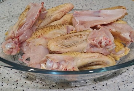 Фото шага рецепта Курица домашняя тушенная в духовке 190596 шаг 3  