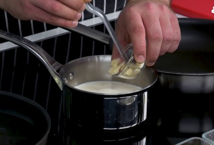 Фото шага рецепта Курица Гастона Жерара 151448 шаг 3  