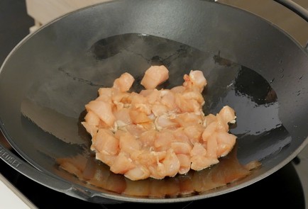 Фото шага рецепта Курица гунбао 92734 шаг 7  