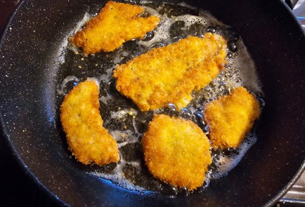 Фото шага рецепта Курица кацу 175350 шаг 10  