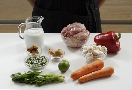 Фото шага рецепта Курица карри в мультиварке 173383 шаг 1  