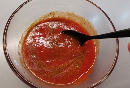 Фото шага рецепта Курица на соли в томатном маринаде 173416 шаг 4  