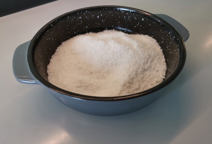 Фото шага рецепта Курица на соли 190521 шаг 1  