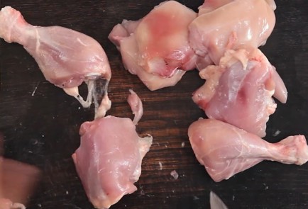 Фото шага рецепта Курица повенски 80531 шаг 3  