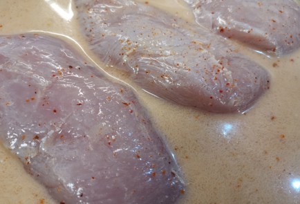 Фото шага рецепта Курица пошированная в роме 186450 шаг 7  