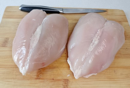 Фото шага рецепта Курица с ананасами в духовке 191397 шаг 1  