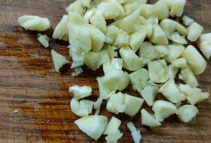 Фото шага рецепта Курица в духовке с чесноком поитальянски 190196 шаг 6  