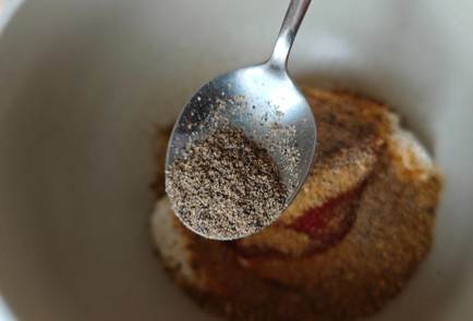 Фото шага рецепта Курица с хрустящей корочкой в духовке 191209 шаг 7