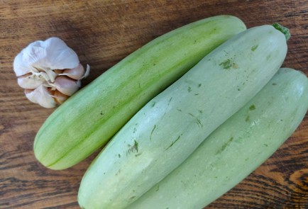 Фото шага рецепта Курица с кабачками в рукаве 176224 шаг 2  